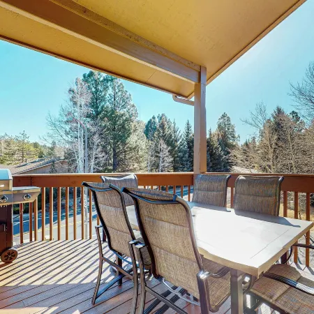 Near Hiking & Biking! Flagstaff Condo w/ Grill