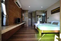 Chiang Mai Garden Bungalows - balcony