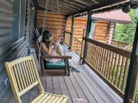 Handcrafted Log Home Near Sugarbush & MAD River Glen • Walk to Blueberry Lake Hotels in Warren