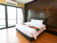 วินด์มิลล์ เพลส เขาใหญ่ โรงแรมในปากช่อง