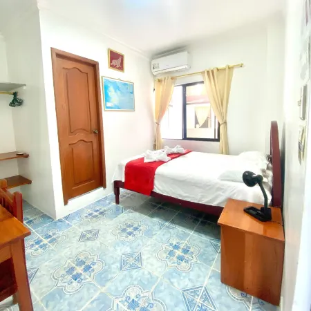 Hostal Insular