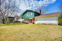 Athens Vacation Rental - 6 Mi to Ohio University! - parking