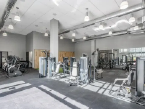 Stylish 1BR in Assembly Square | Pool, Gym & Views Hotels in Somerville