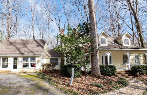 山丘路371號，福特森