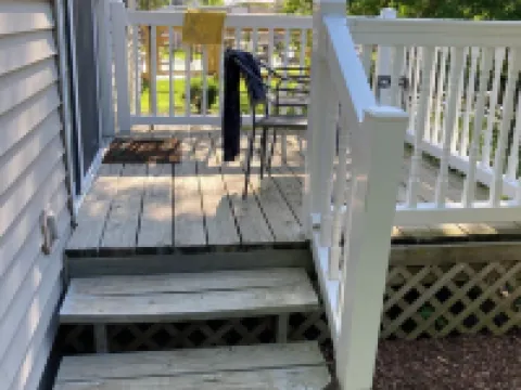 Charming 3-bedroom cottage in enjoyable Douglas with WiFi, AC Hotels in Douglas