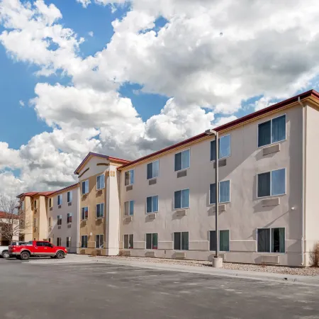 Comfort Inn & Suites