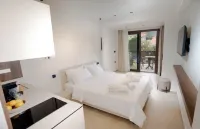 Malou & Charma Villas