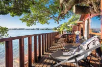 Under Milkwood Resort - Romantic