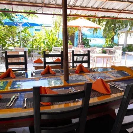 Tme Retreats Dhigurah