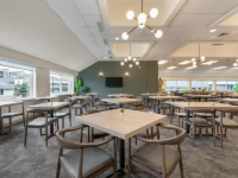 ベストウェスタン プラス バーナビー ホテル バーナビーのホテル