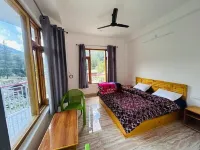 Barot Palace Hôtels à : District de Mandi