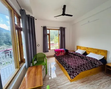 Barot Palace Hotels in Mandi District