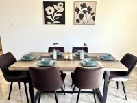 Downtown Prime Apartment - Walk to Ferry
