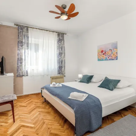 Apartments Jelica