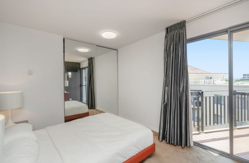 Sleek 2-Bed Apartment in Vibrant Kingston