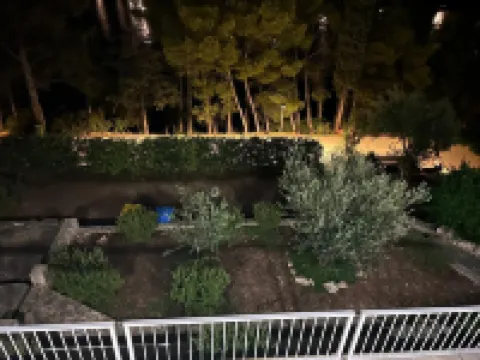 Apartment Dino Hotels in Splitska