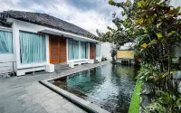 Tirta Kencana Resort - Bintang 3
