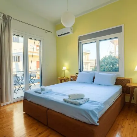 Upscale Modern Escape in the Historic Center