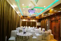 The Mantra A luxury boutique Hotel - 2-Star