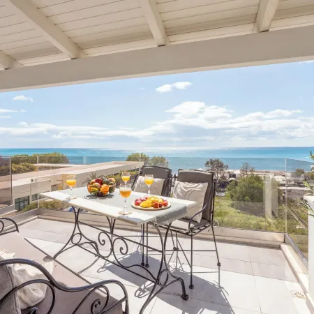 Coral Apts - Hotelia Hospitality Group