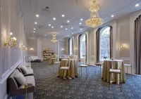 The Lord Nelson Hotel & Suites - breakfast