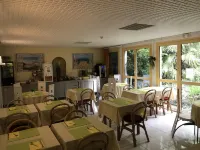 Hotel Couleurs Sud Avec Ascenseur et Restaurant Gare - Centre Ville Charleville-Mézières