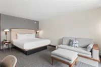 Courtyard Columbus