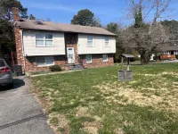 Lusby 4BD Family Home With Private Beach Access