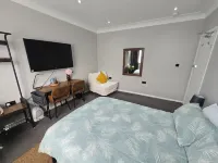 Alross Guest House with Italian Breakfast
