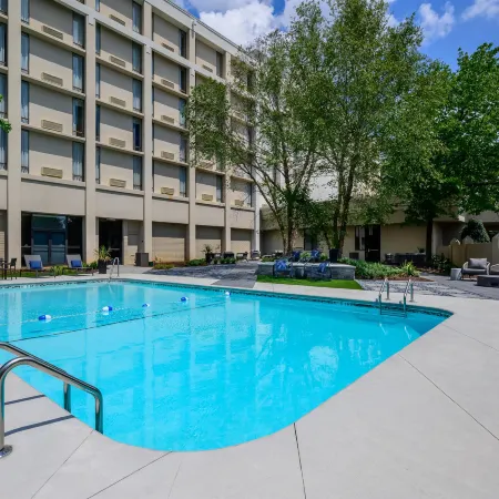 DoubleTree by Hilton Raleigh Midtown