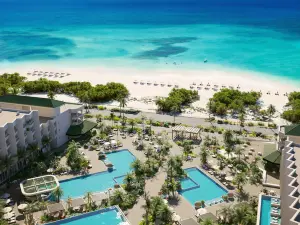 Popular 4-Star Select Hotels in Aruba