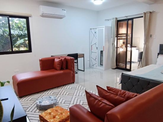 Stay at Diez R3, Private Kitchen near SLEX, City View