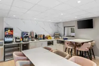 Days Inn & Suites by Wyndham Peachtree Corners/Norcross