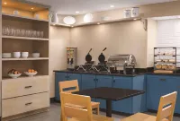 Country Inn & Suites by Radisson, Dunn I-95 - breakfast