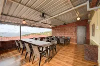 Shivneri Valley Resort, Mahabaleshwar - parking