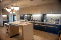 TownePlace Suites by Marriott Ridgecrest - فطور