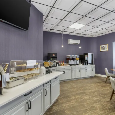 Red Lion Inn & Suites Kansas City