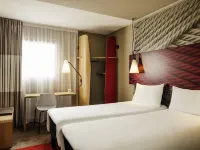 Ibis Senlis