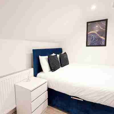 132 Huntingdon Rooms