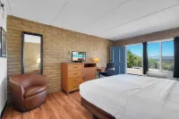Tombstone Lookout Lodge, SureStay Collection by Best Western