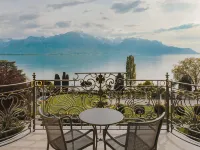 Fairmont Le Montreux Palace - Mountain view