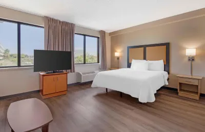 Extended Stay America Suites - Fort Lauderdale - Cypress Creek - NW 6th Way Hotels in Broward County