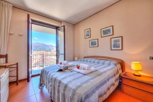 Laura's Cozy Apartment Stresa Center - Happy Rentals - 2 stelle