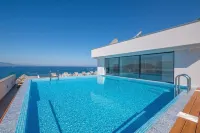 Glow Boutique Hotel & Suites - Pools