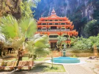 Clover Hotel Ipoh Hotels near MAPS Perak