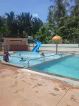 C HOTEL - Kolam Renang