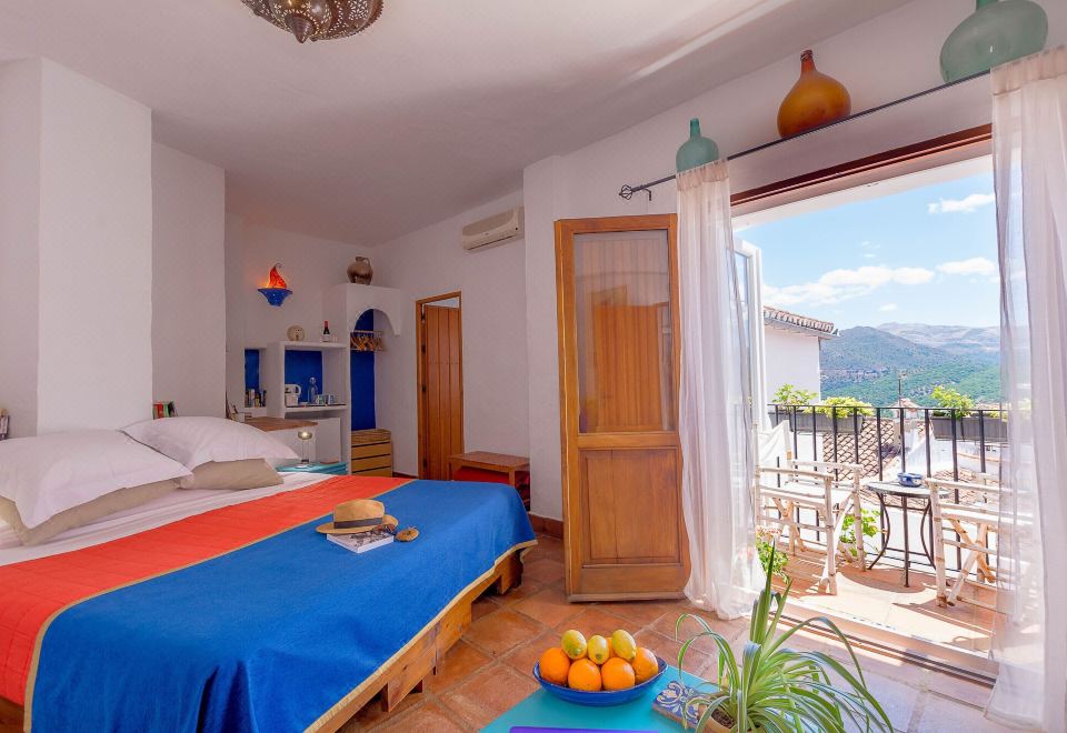 Hotel Los Castaños - Housity
