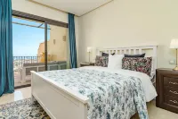 BVQ - Stunning Sea & Golf View Terrace - 4성급