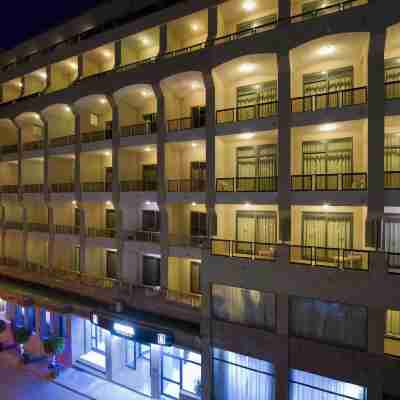Alexandra Hotel Hotel Exterior