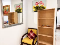 Charming 2-Bedroom Apartment with Moroccan Salon near Aquain Tamaris, Casablanca - 2-Star